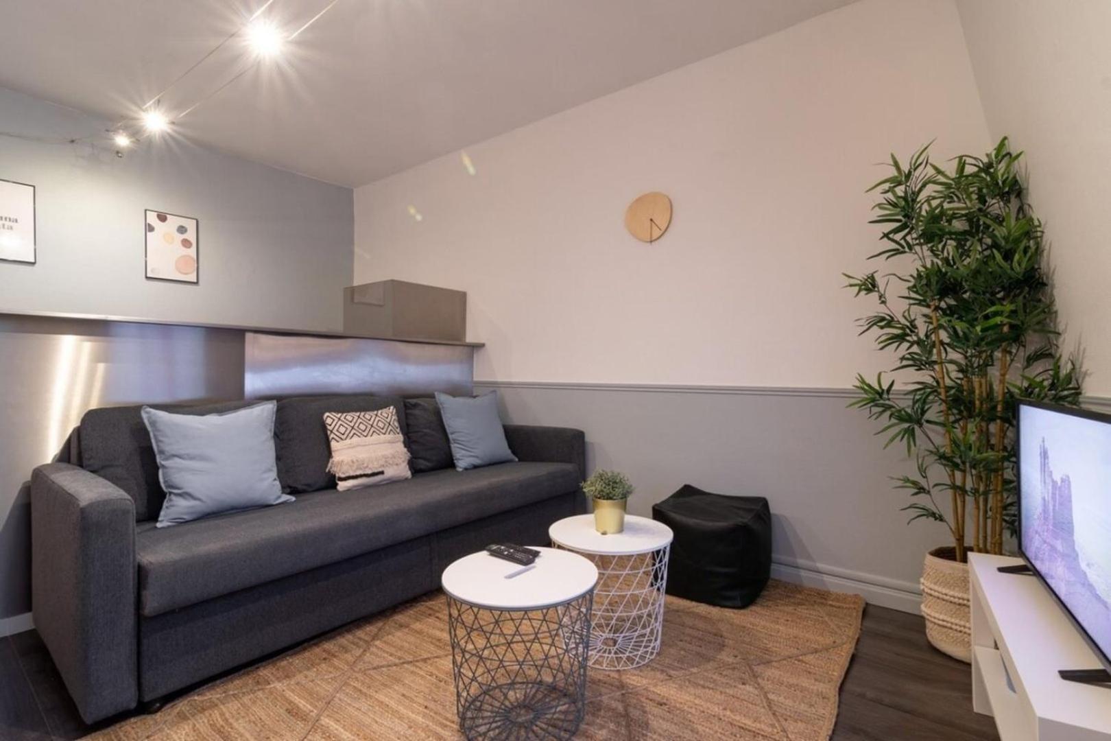 Apartment Near The Train Station Ouigo Tgv Туркоан Екстериор снимка